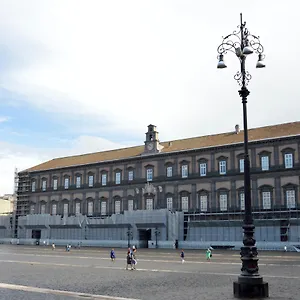 Relais Piazza Del Plebiscito Neapel